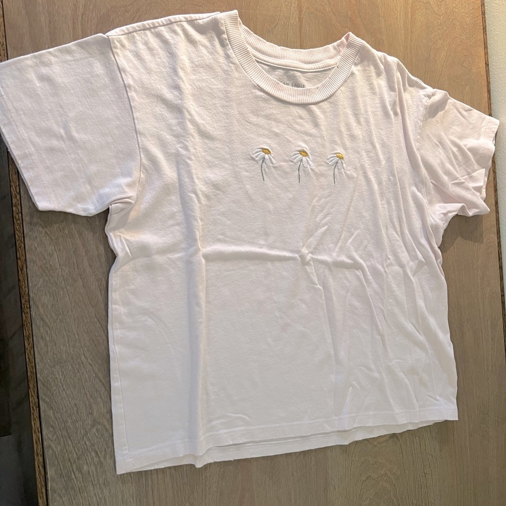 American Eagle graphic Tee